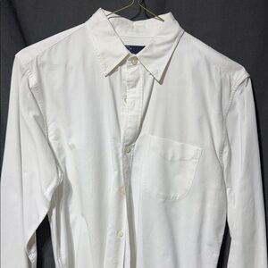 GAP White Casual Button Down Shirt